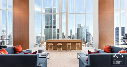 313 W Wolf Point Plaza in Chicago, IL - Building Photo - Building Photo