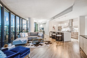 Arrive Upper Kirby in Houston, TX - Foto de edificio - Building Photo