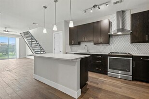 3114 S Congress Ave in Austin, TX - Building Photo