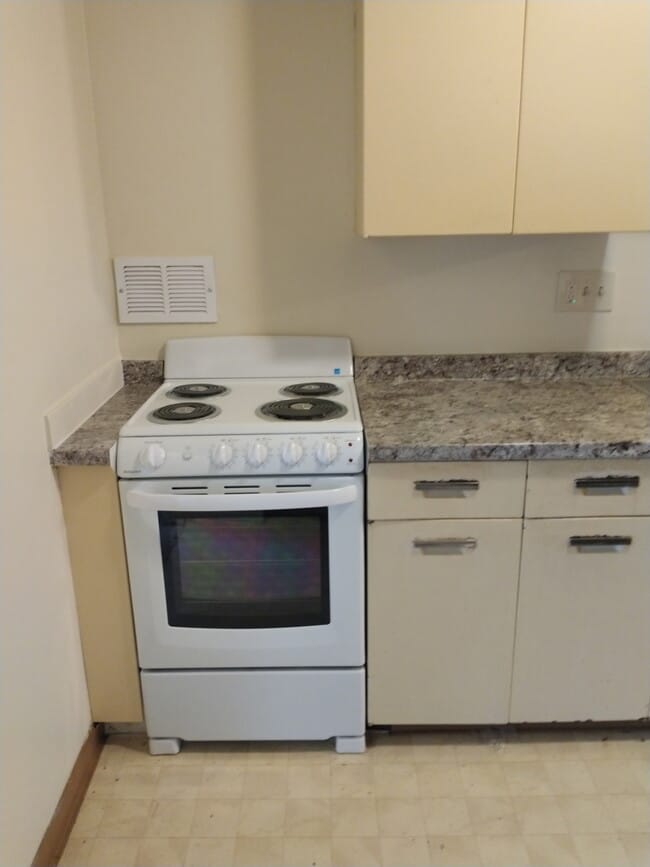 736 Ohio St, Unit 736 ohio in Vallejo, CA - Building Photo - Building Photo