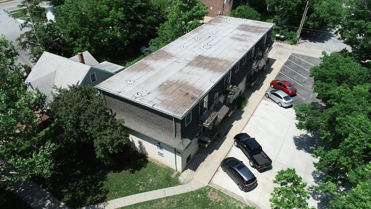 Manhattan & Thurston St in Manhattan, KS - Building Photo