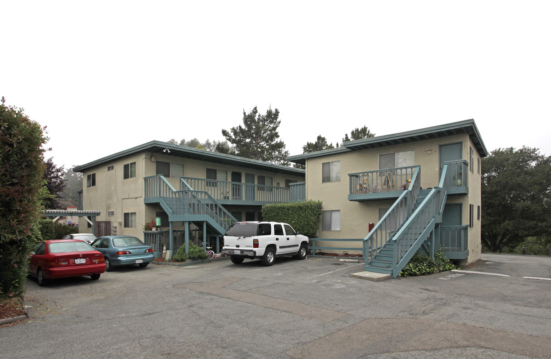 Creekside Apartments in Santa Cruz, CA - Foto de edificio