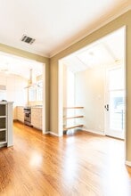 2320 Cheremoya Ave in Los Angeles, CA - Building Photo - Building Photo