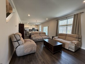 3007 Cottonwood Ave in Egg Harbor Township, NJ - Building Photo - Building Photo