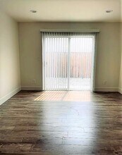 10928 Hartsook St in North Hollywood, CA - Building Photo - Building Photo
