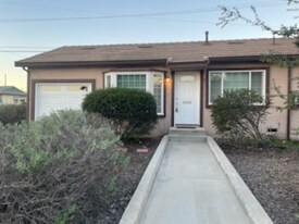 17700 Jersey Ave in Artesia, CA - Building Photo