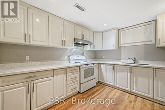 54 Minnacote Ave in Toronto, ON - Building Photo - Building Photo