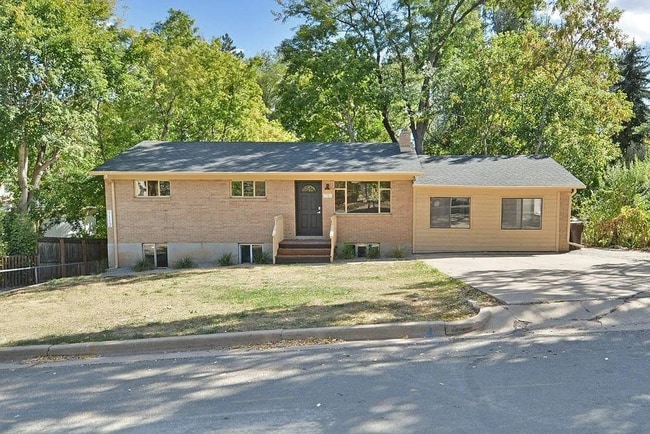 property at 1110 6th St