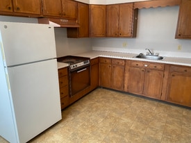 815 4th St SW in Valley City, ND - Building Photo