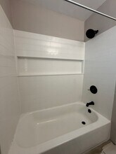 5111-5113 Allen Dr in Youngstown, OH - Building Photo - Building Photo