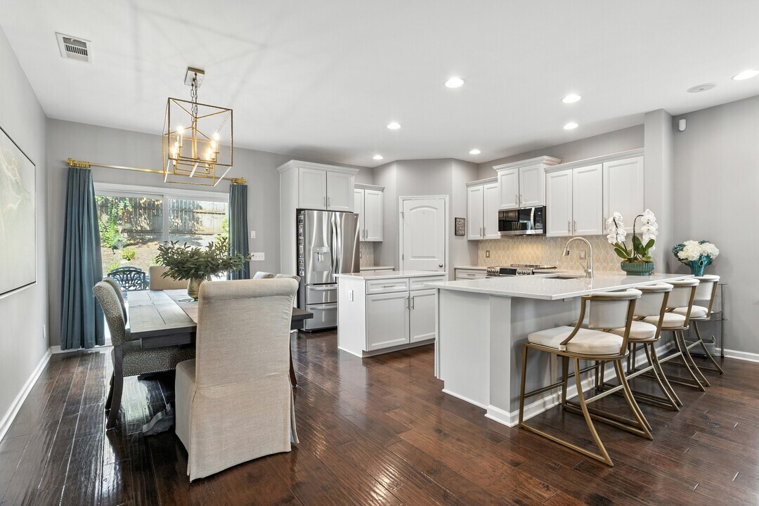 2146 River Overlook Dr in Hermitage, TN - Building Photo