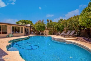 2118 E Pebble Beach Dr in Tempe, AZ - Building Photo