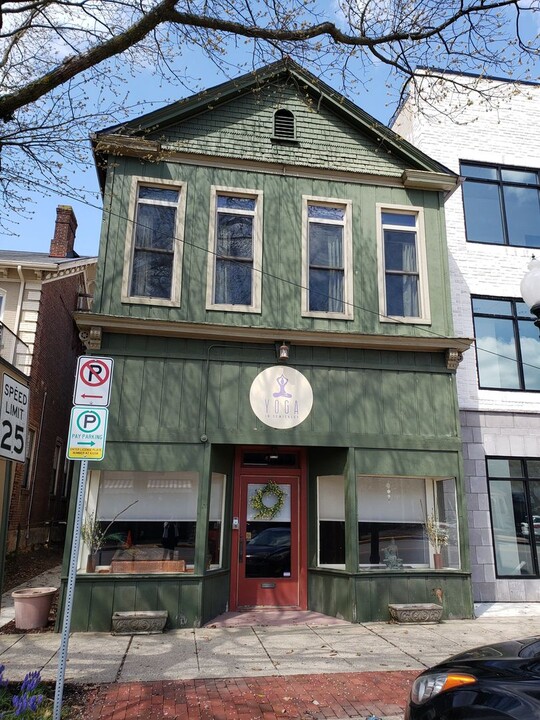 427 Broad St in Sewickley, PA - Building Photo