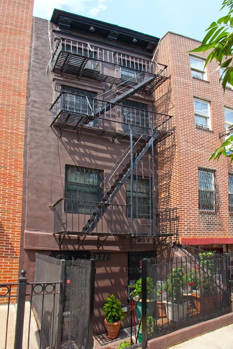 271 Pleasant Ave in New York, NY - Foto de edificio