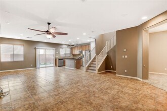 9768 Plane Tree Ct in Las Vegas, NV - Building Photo - Building Photo