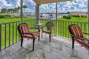 333 Sunrise Cay-Unit -10 in Naples, FL - Building Photo