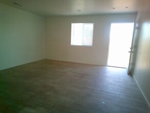 1222 Jeffrey St in Bakersfield, CA - Building Photo - Building Photo