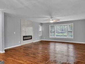 106 Edna Pl in Warner Robins, GA - Building Photo - Building Photo