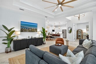 8877 Yucatan Ct in Naples, FL - Building Photo - Building Photo