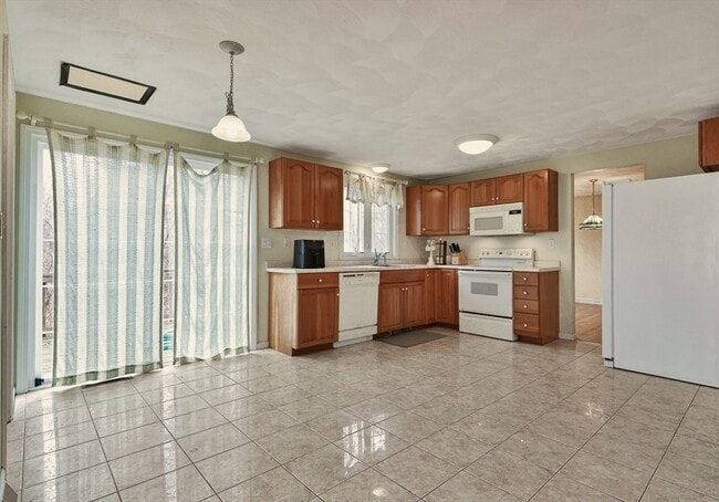 7 Van Norden Rd in Burlington, MA - Building Photo - Building Photo