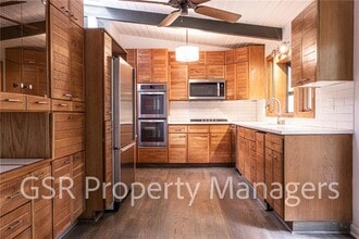 2026 N Akin Dr NE in Atlanta, GA - Building Photo - Building Photo