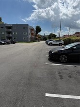11301 SW 200th St in Miami, FL - Building Photo - Building Photo