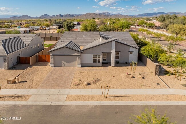 4236 E Whisper Rock Trl in Cave Creek, AZ - Building Photo - Building Photo