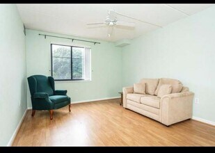 200 Ledgewood Dr in Stoneham, MA - Building Photo - Building Photo