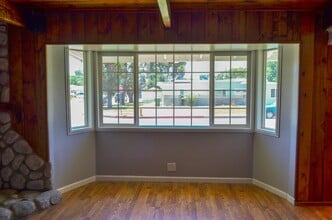 17205 Germain St, Unit 17205 in Granada Hills, CA - Foto de edificio - Building Photo