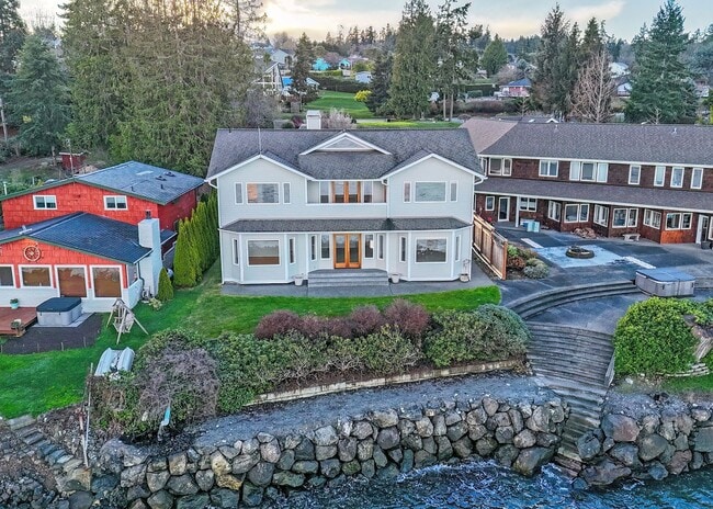 12420 NE Brigantine Ct in Kingston, WA - Building Photo - Building Photo