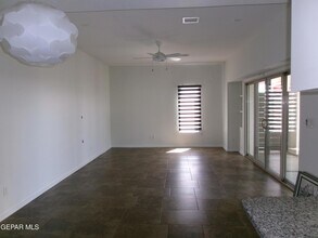 4200 Camelot Heights Dr in El Paso, TX - Building Photo - Building Photo