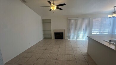 3716 Wyandotte Ln in Rosamond, CA - Building Photo - Building Photo