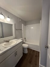 2421 Madison St, Unit 13 in Clarksville, TN - Building Photo - Building Photo