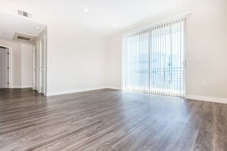 Serenity NoHo in North Hollywood, CA - Foto de edificio - Interior Photo