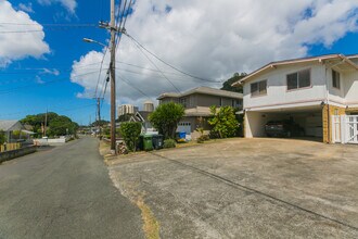 2218 Booth Rd in Honolulu, HI - Foto de edificio - Building Photo