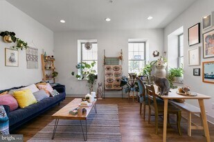 1618 Mifflin St in Philadelphia, PA - Building Photo