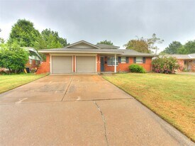 1617 Avondale Dr in Norman, OK - Building Photo