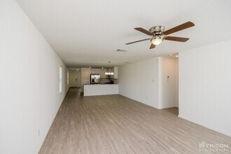 10247 Devon Wheel St in San Antonio, TX - Building Photo - Building Photo