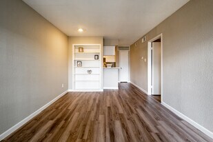 8700 Broadway in Houston, TX - Building Photo