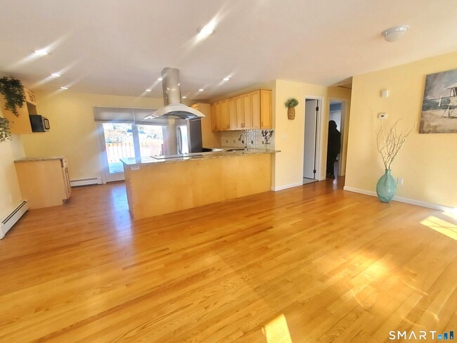 42 County St in Norwalk, CT - Building Photo - Building Photo