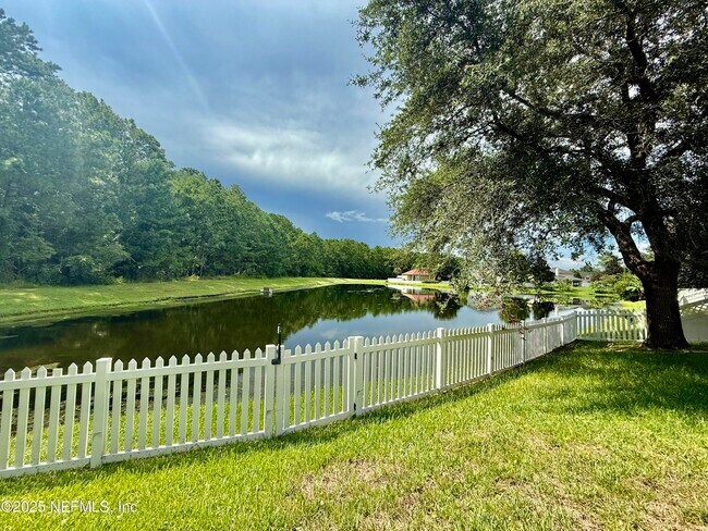 1084 Candlebark Dr in Jacksonville, FL - Foto de edificio - Building Photo