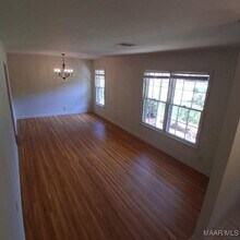 3733 Royal Crest Dr in Montgomery, AL - Foto de edificio - Building Photo