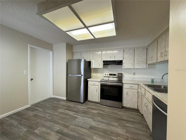 6877 Culpepper Ct in Inverness, FL - Building Photo - Building Photo