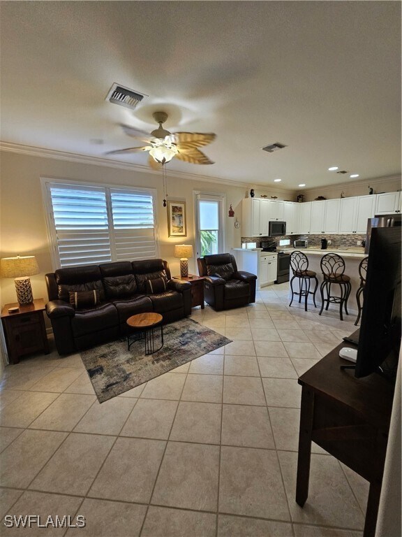 10518 Avila Cir in Ft. Myers, FL - Foto de edificio - Building Photo