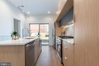 2925 Master St in Philadelphia, PA - Building Photo - Building Photo