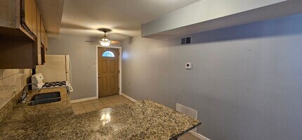 2444 W Homer St in Chicago, IL - Building Photo - Building Photo