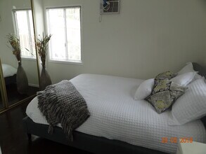 623 W Queen St in Inglewood, CA - Building Photo - Building Photo