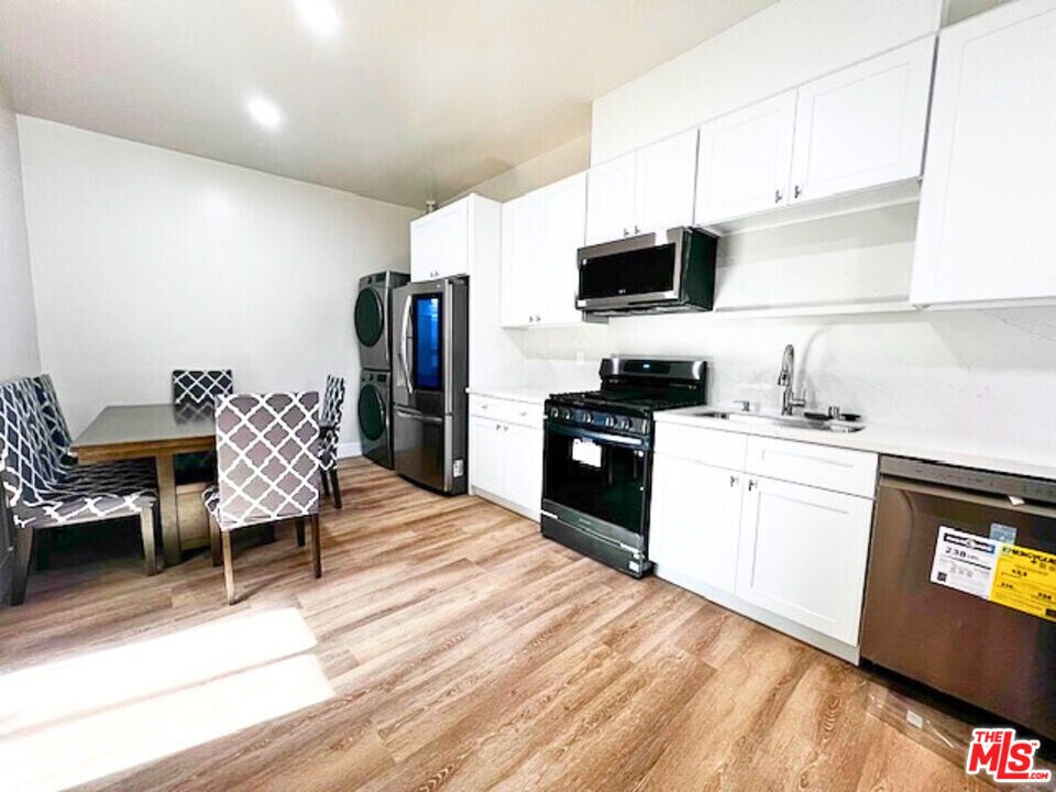 4000 Goodwin Ave in Los Angeles, CA - Building Photo