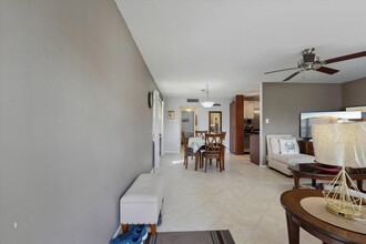 41 Easthampton B in West Palm Beach, FL - Building Photo - Building Photo