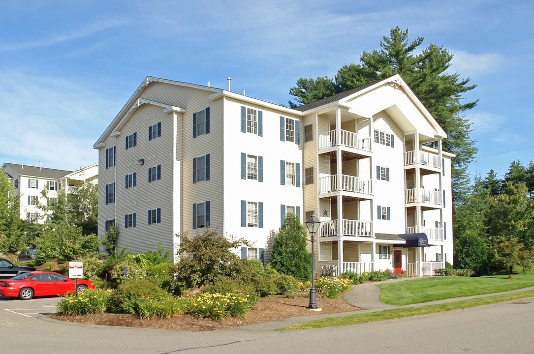 Crosswoods Path Condominium in Merrimack, NH - Building Photo